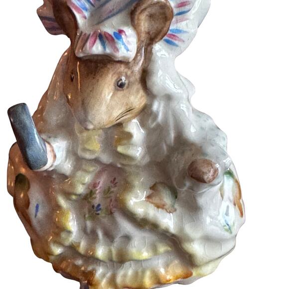 Beatrix Potter Lady Mouse Tailor of Gloucester Beswick England Figurine - Picture 2 of 8